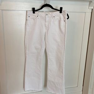 Gap 1969 white denim, cropped and raw fringed hemline.